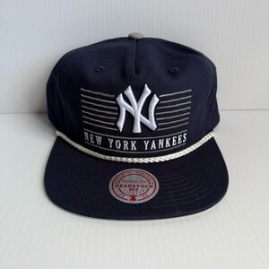 NWT New York Yankees Mitchell & Ness Navy MLB Ascend Rope Snapback Hat Cap